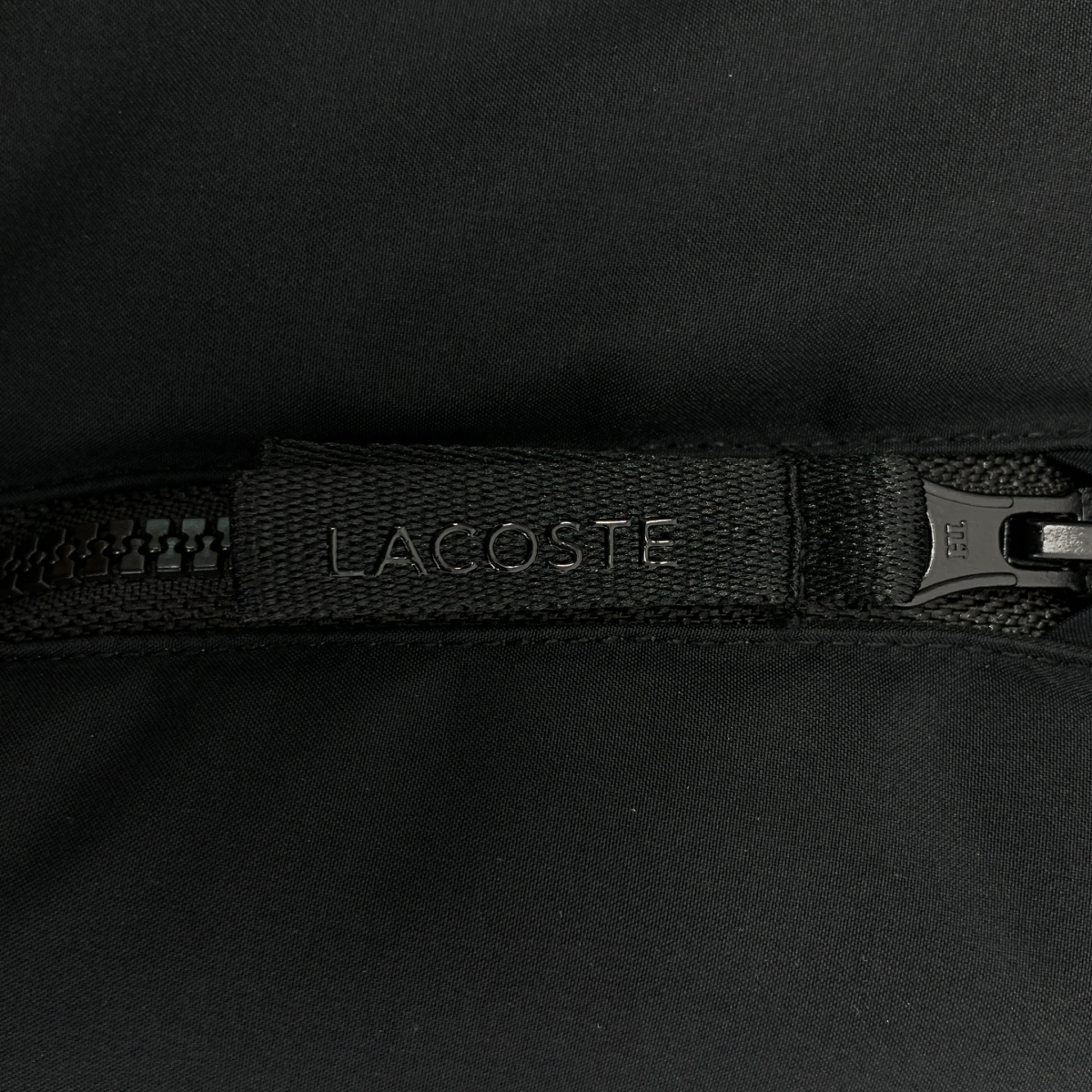 その他 ワンポイントワッペン ロゴジップ ダウンジャケット フーディ