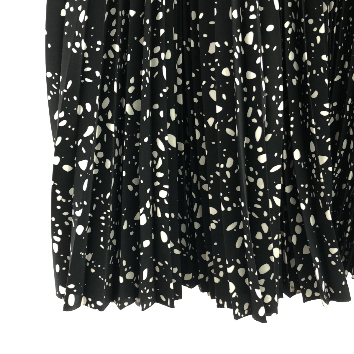 HYKE / ハイク PEBBLE PRINTED SKIRT / 総柄 プリーツ スカート / 裏地付き