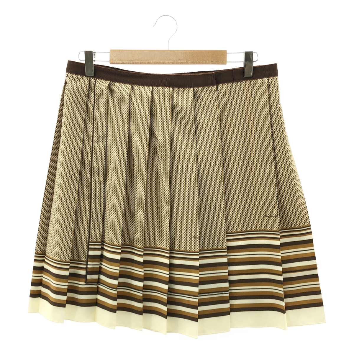 MARC JACOBS / マークジェイコブス