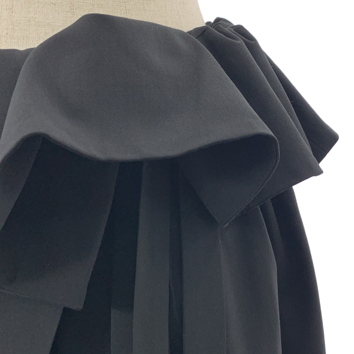 その他 オーバーラップパンツ