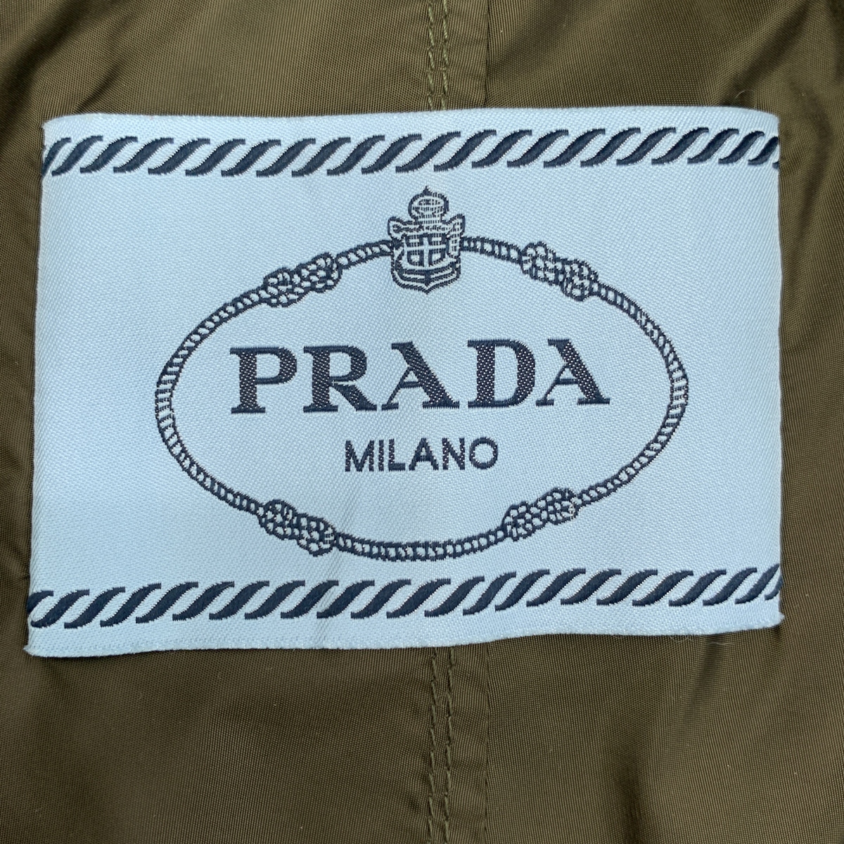 PRADA / プラダ トライアングル ロゴパッチ ベルト付き トレンチ コート