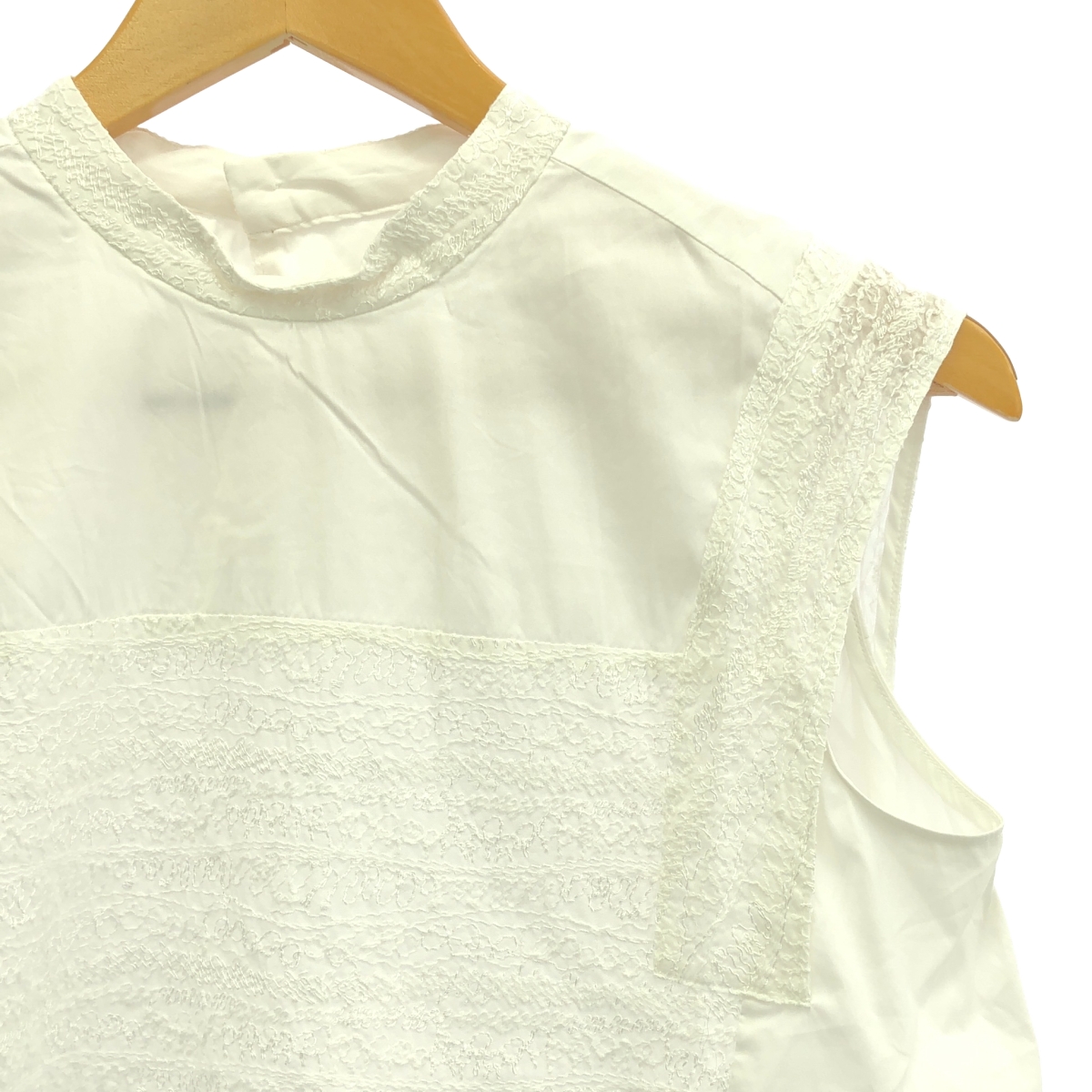 TOMORROWLAND collection / トゥモローランドコレクション ショルダーエンブロイダリー コンビネーション ブラウス ノースリーブ