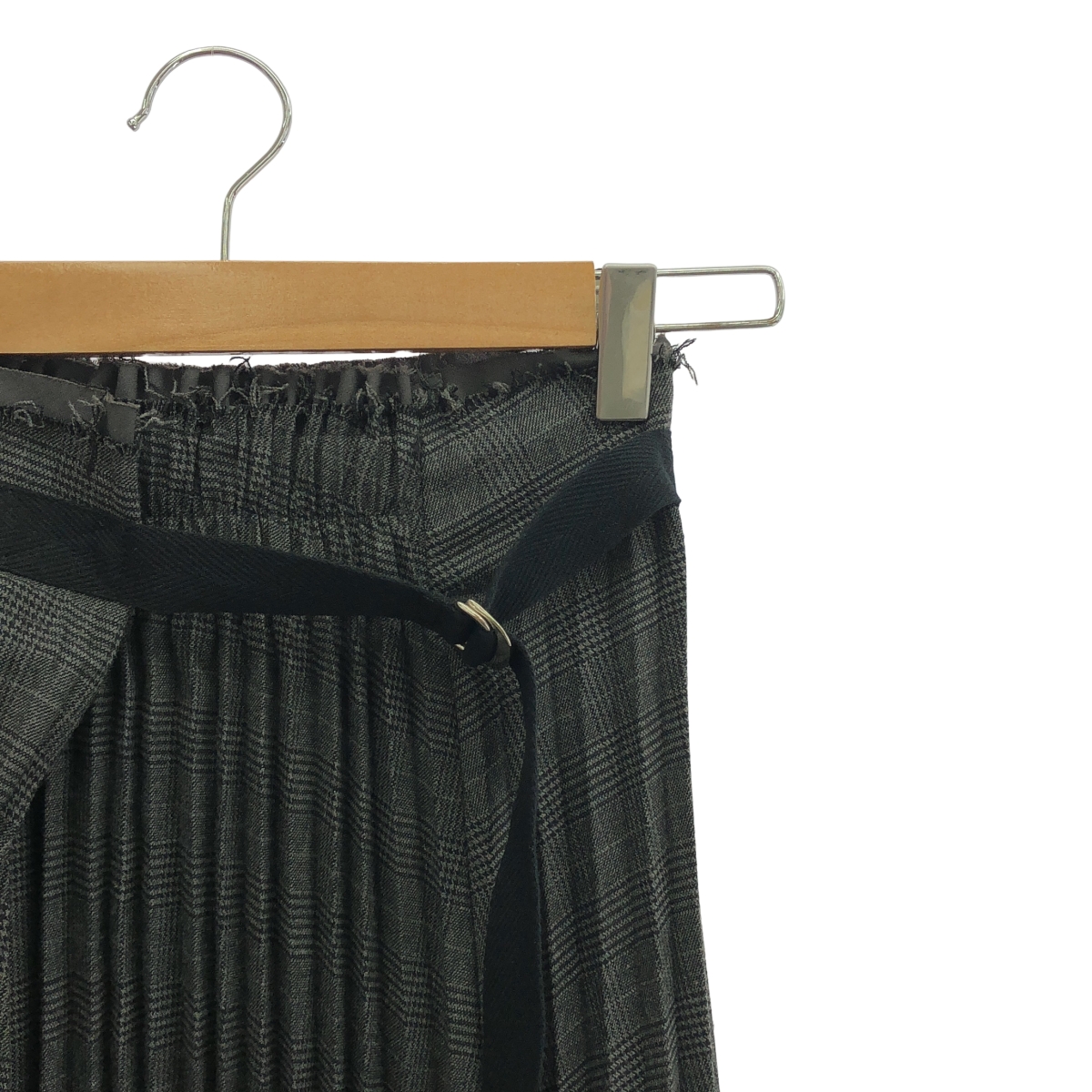 Uhr / ウーア プリーツ ロングスカート