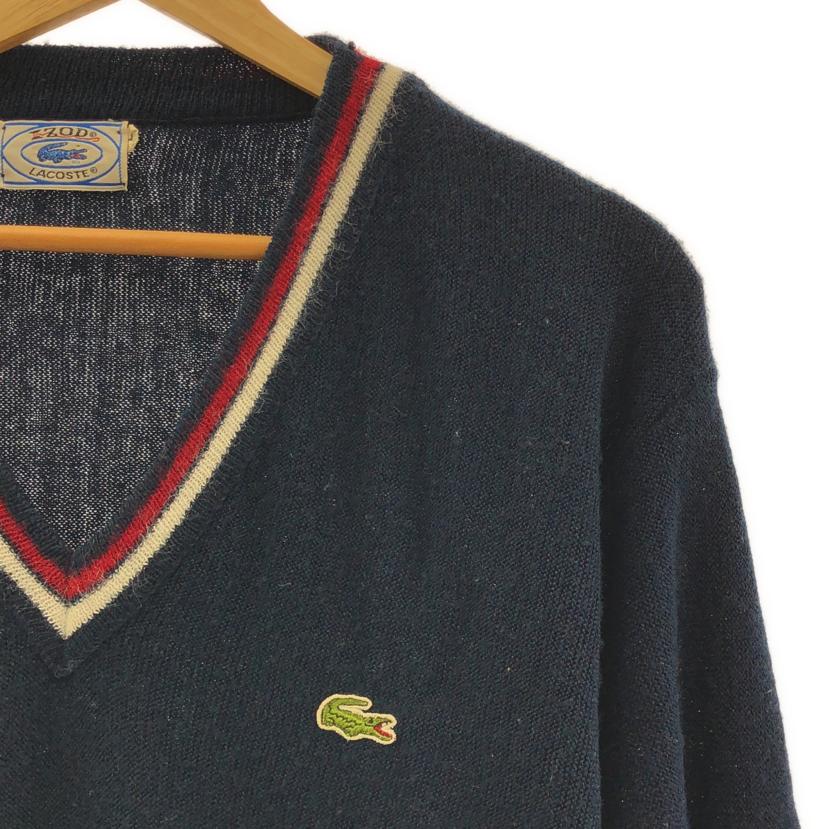 VINTAGE / ヴィンテージ古着 1970s IZOD LACOSTE / アイゾッドラコステ 糸巻きタグ Vネックニット