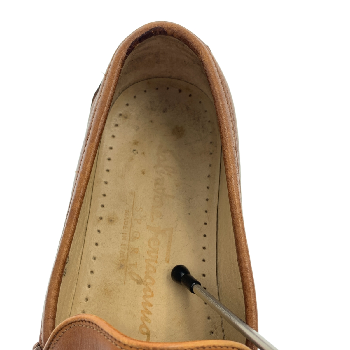 Salvatore Ferragamo / サルヴァトーレフェラガモ レザー バックル ローファー