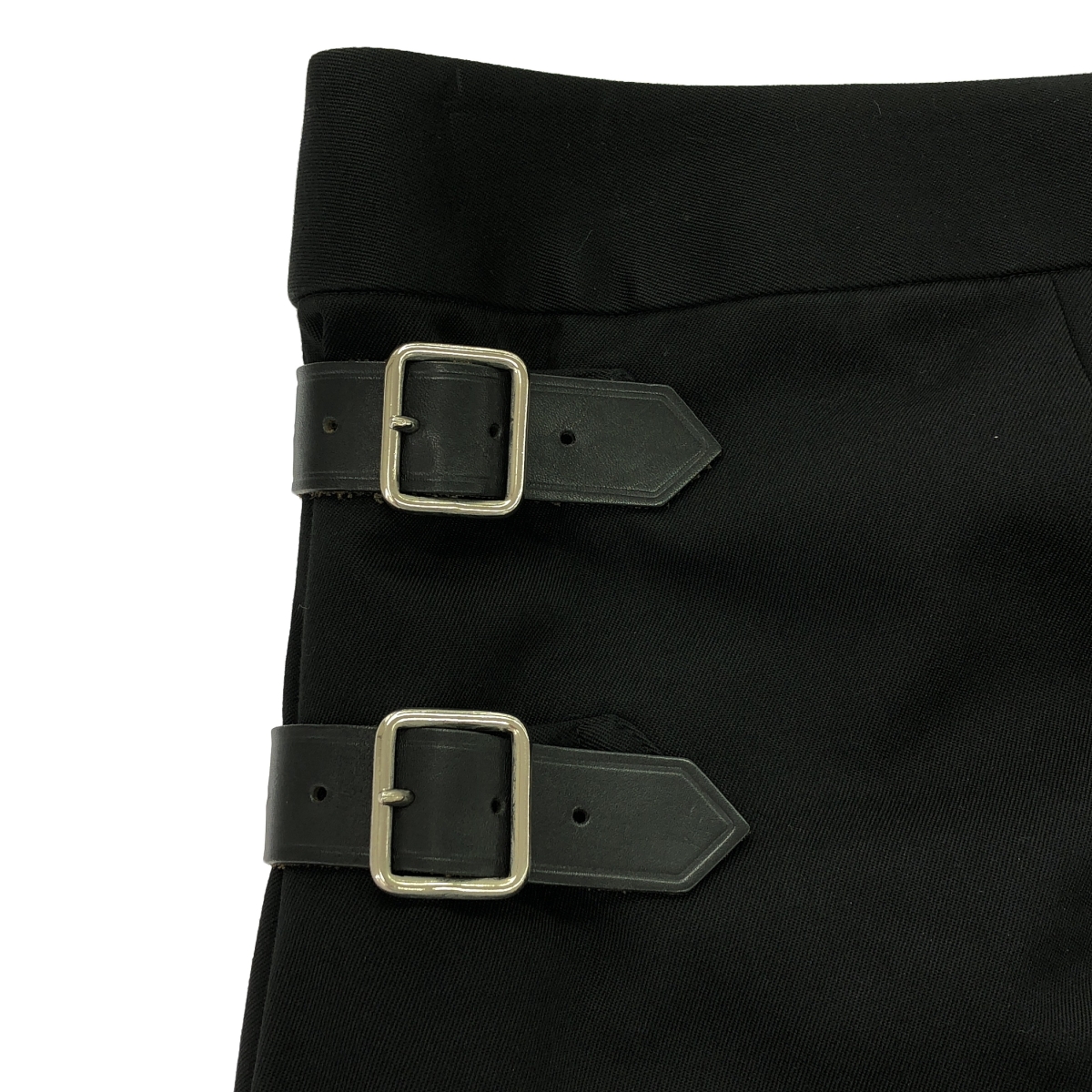 COMME des GARCONS / コムデギャルソン レザーベルト付 ポリエステルウール ヘビー ラップスカート