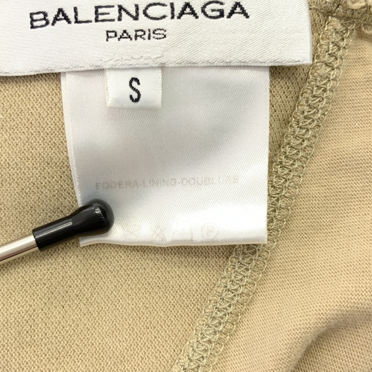 BALENCIAGA / バレンシアガ カットアウト パッチ クルーネック Tシャツ カットソー