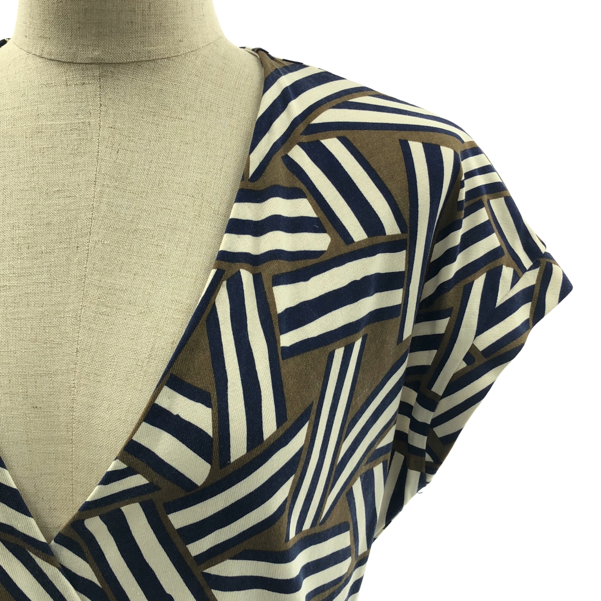 DIANE VON FURSTENBERG / ダイアンフォンファステンバーグ シルク ジオメトリック ノースリーブ カシュクールワンピース