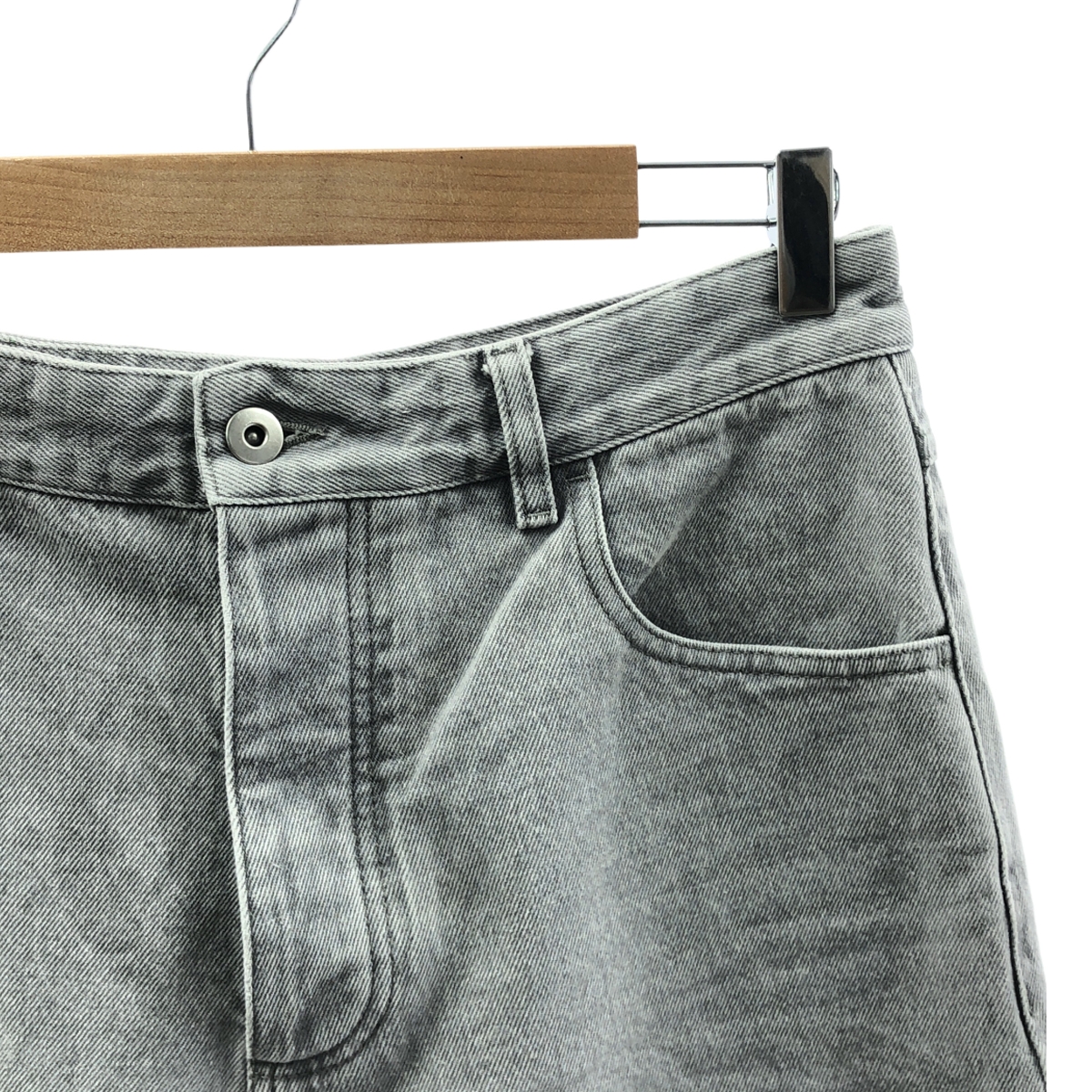 BOTTEGA VENETA / ボッテガヴェネタ light grey washed denim jeans  / ウォッシュデニム ストレート デニムパンツ