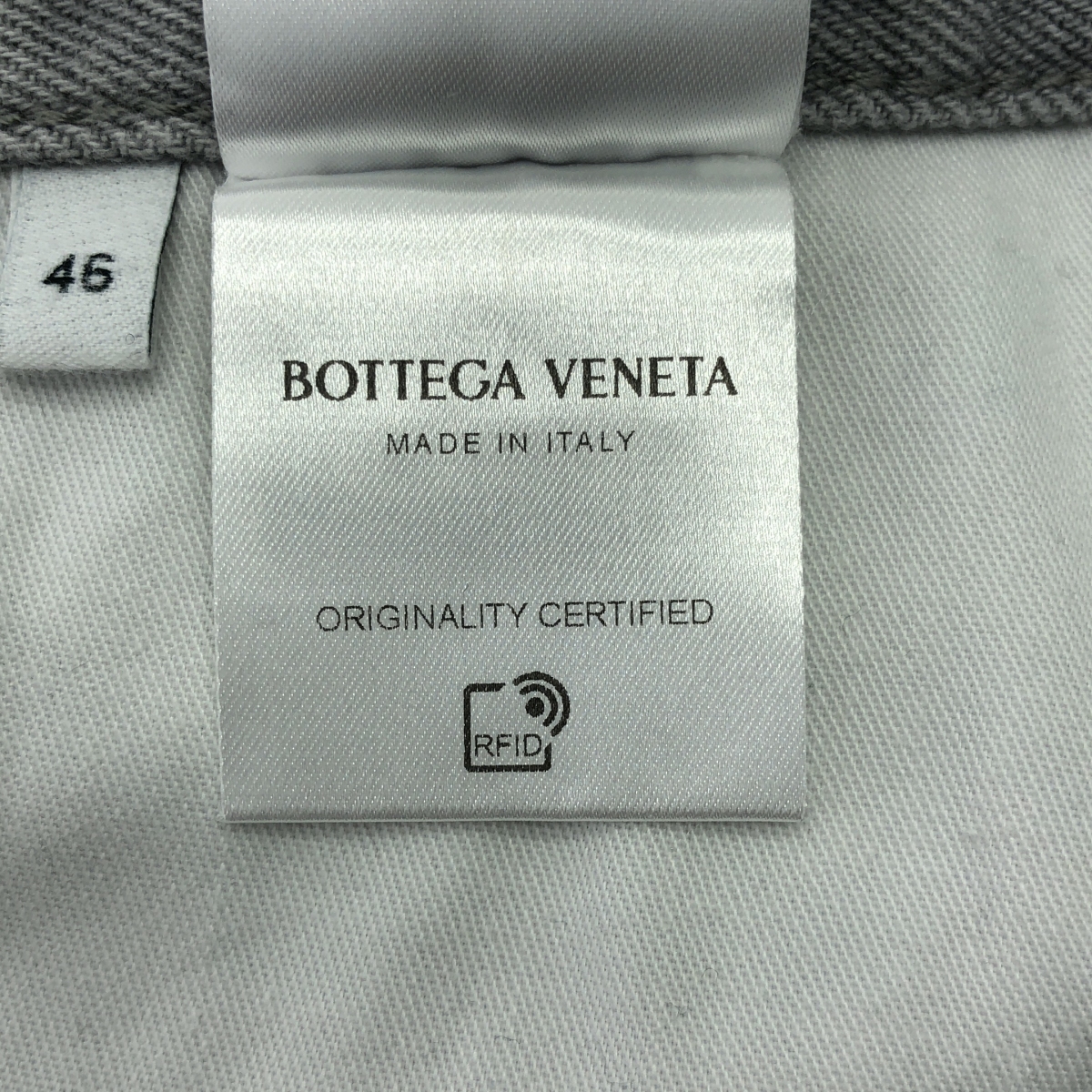 BOTTEGA VENETA / ボッテガヴェネタ light grey washed denim jeans  / ウォッシュデニム ストレート デニムパンツ