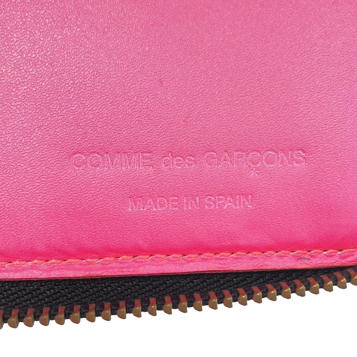 COMME des GARCONS / コムデギャルソン パテントレザー ジップ ロングウォレット 財布