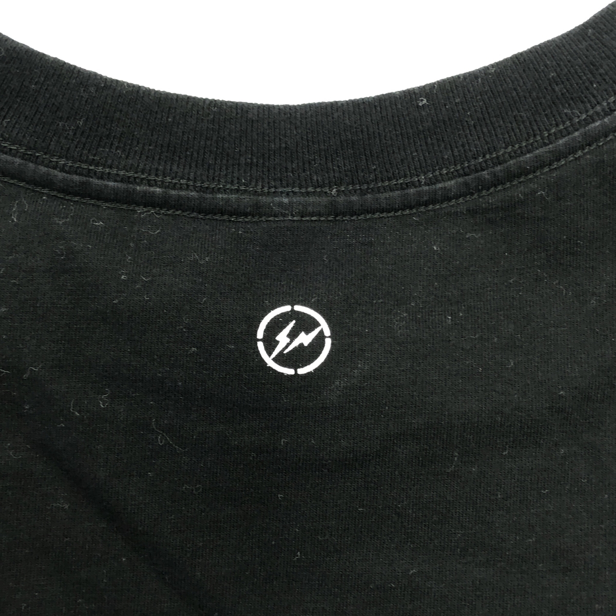 sacai / サカイ × FRAGMENT DESIGN / フラグメントデザイン ロゴ Tシャツ カットソー