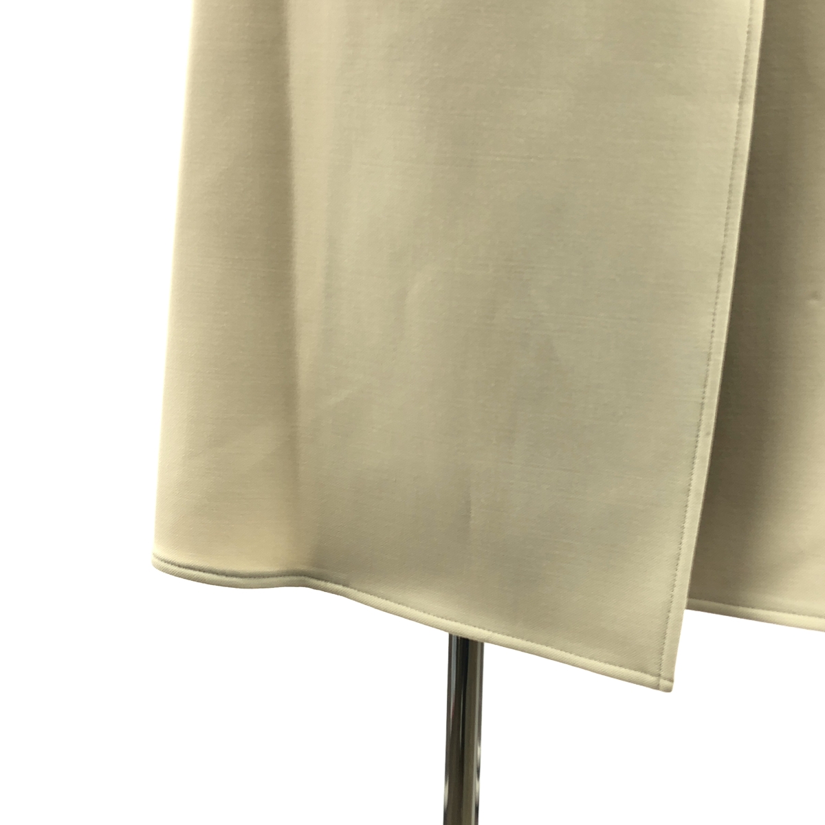 BEIGE， / ベイジ 異素材 切替 ベルテッド スリット スリーブレス コート