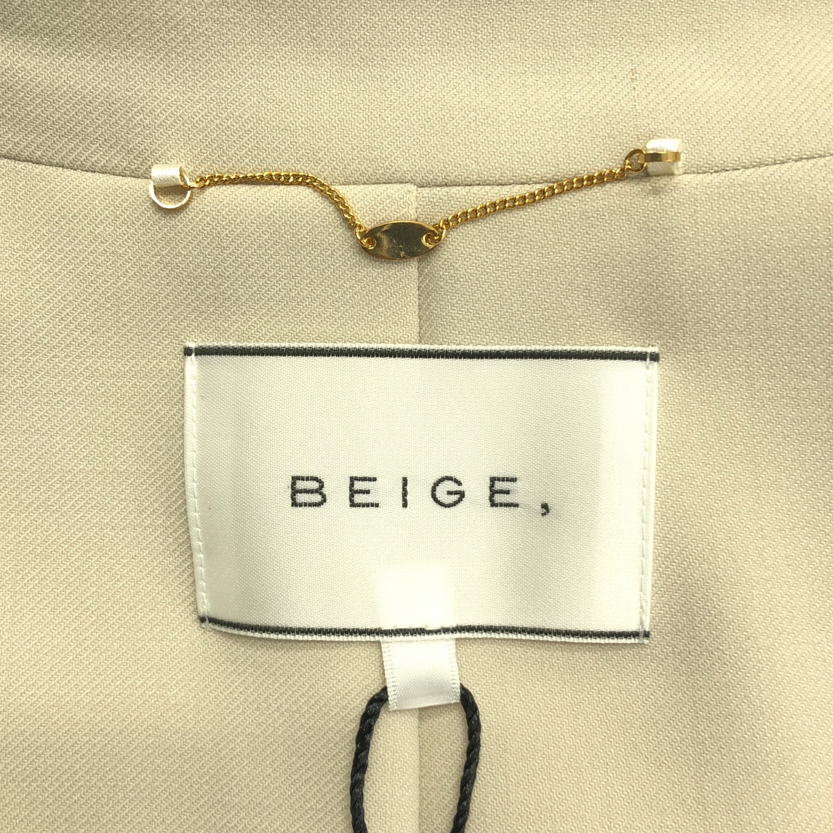 BEIGE， / ベイジ 異素材 切替 ベルテッド スリット スリーブレス コート