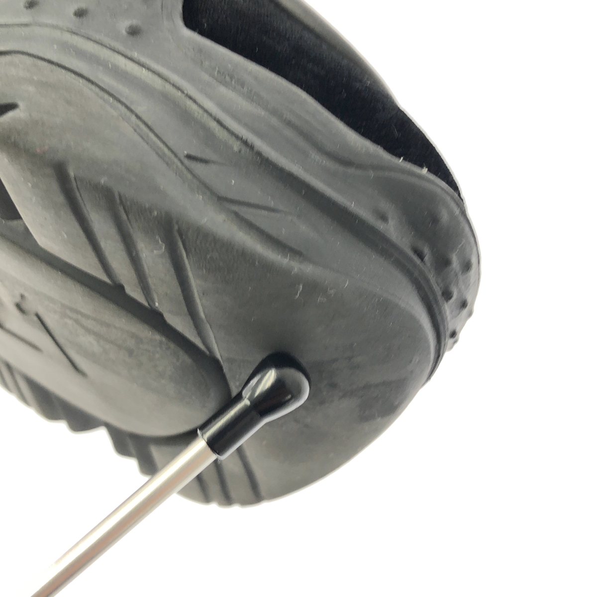 N°21 / ヌメロヴェントゥーノ ファー トリム チェーン ミュール シューズ