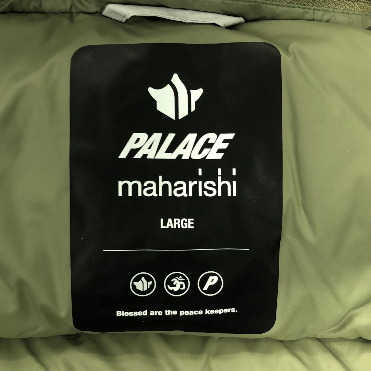 PALACE SKATEBOARDS / パレススケートボーズ maharishi temple puffa jacket / マハリシ テンプル パファ オーバー ダウンジャケット