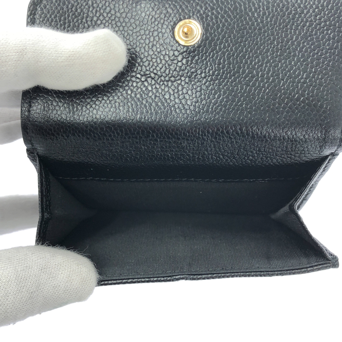CHANEL / シャネル マトラッセ ココマーク キャビアスキン コンパクトウォレット 3つ折り財布