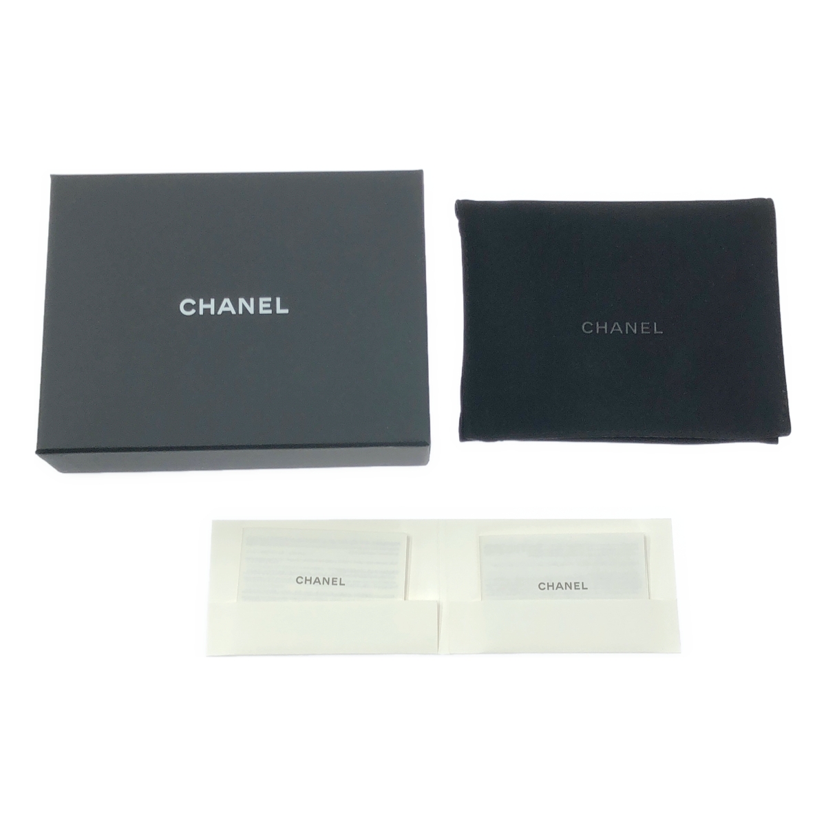 CHANEL / シャネル マトラッセ ココマーク キャビアスキン コンパクトウォレット 3つ折り財布