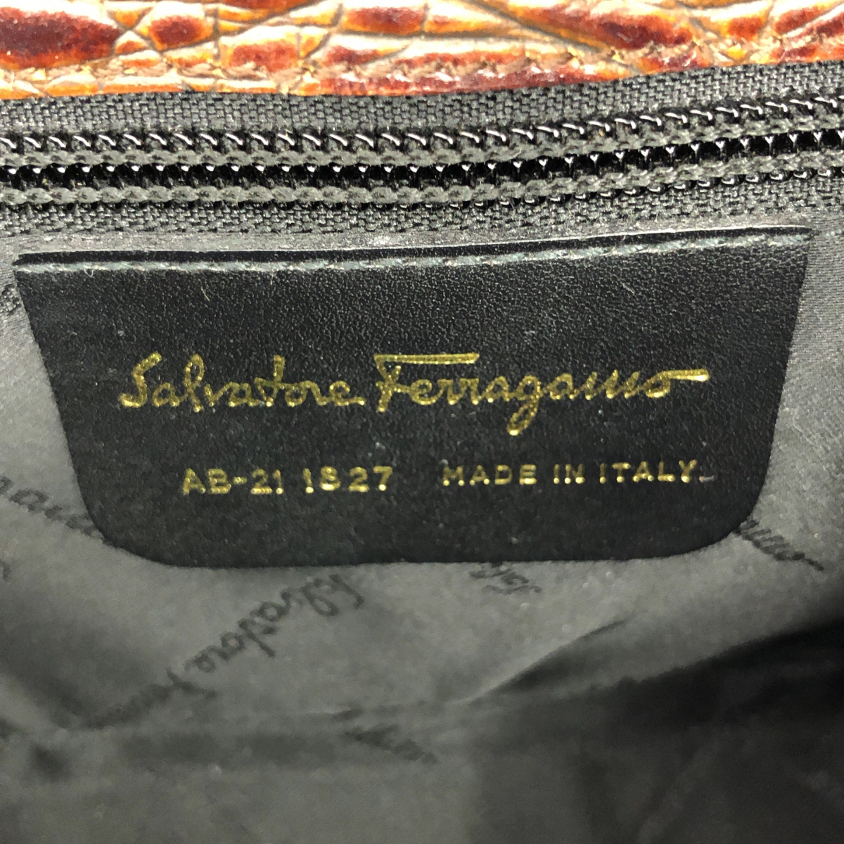 Salvatore Ferragamo / サルヴァトーレフェラガモ クロコ型押し レザー ガンチーニ ハンドバッグ