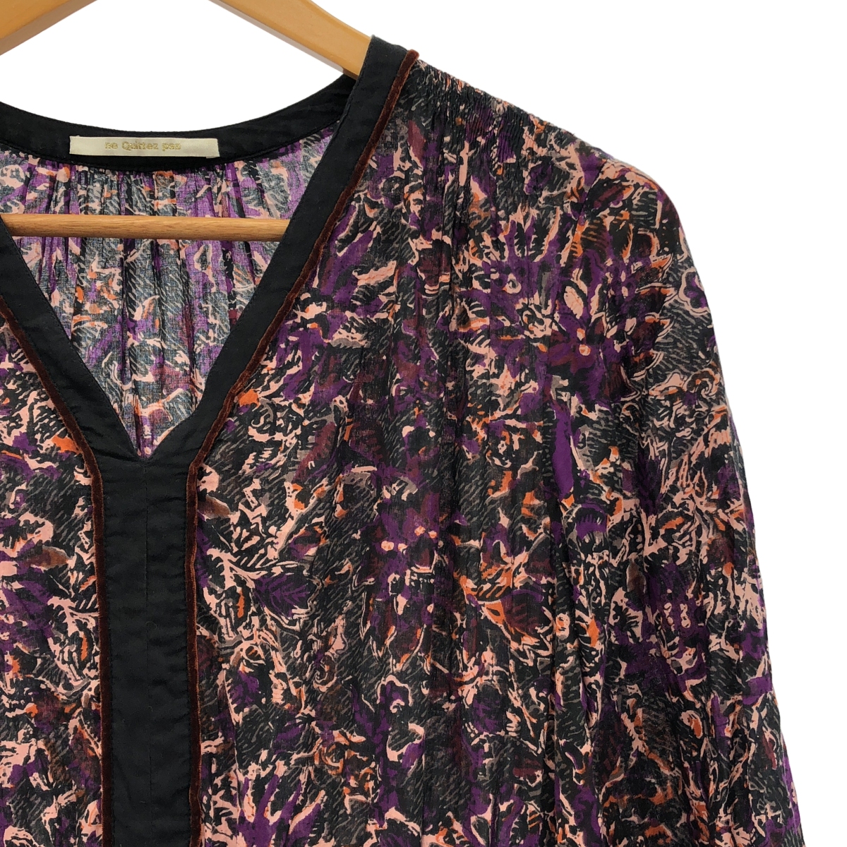 ne Quittez pas / ヌキテパ コットン 総柄 Vネック ワンピース