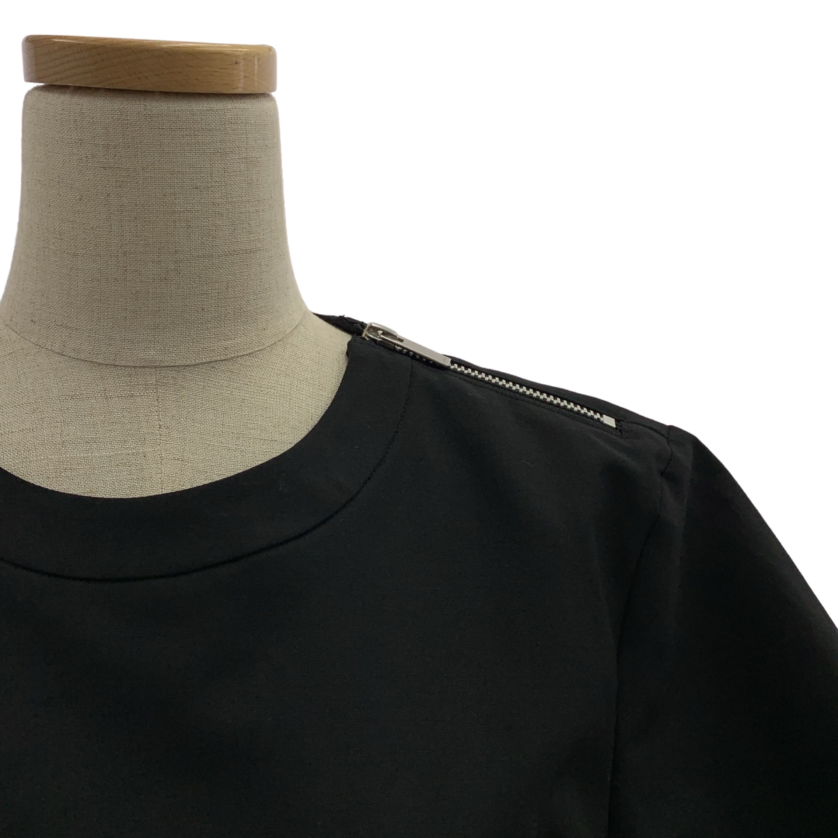 sacai / サカイ Suiting Pullover / スーチング ロゴショルダージップ プルオーバー ブラウス