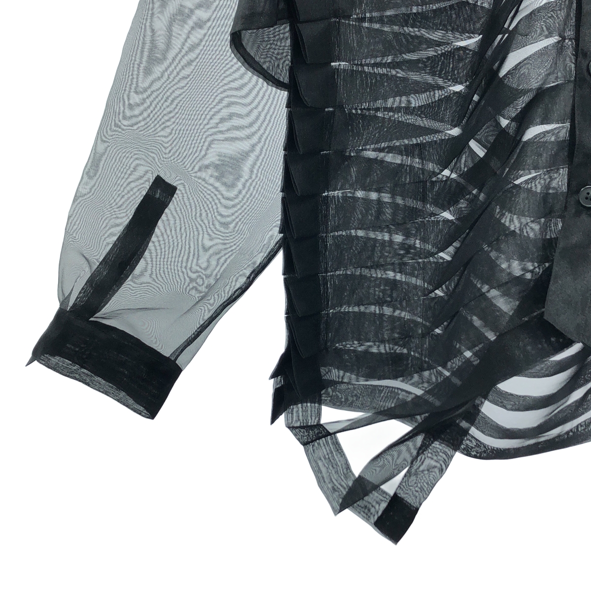 LIMI feu / リミフゥ プリーツ シアーシャツ