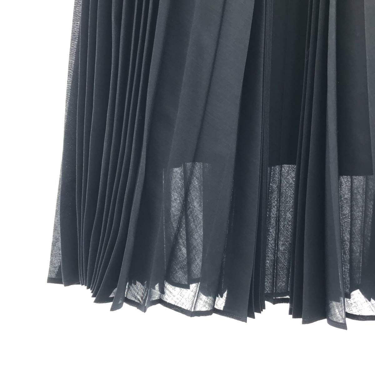 BEIGE， / ベイジ バックジップ プリーツ スカート / 総裏地