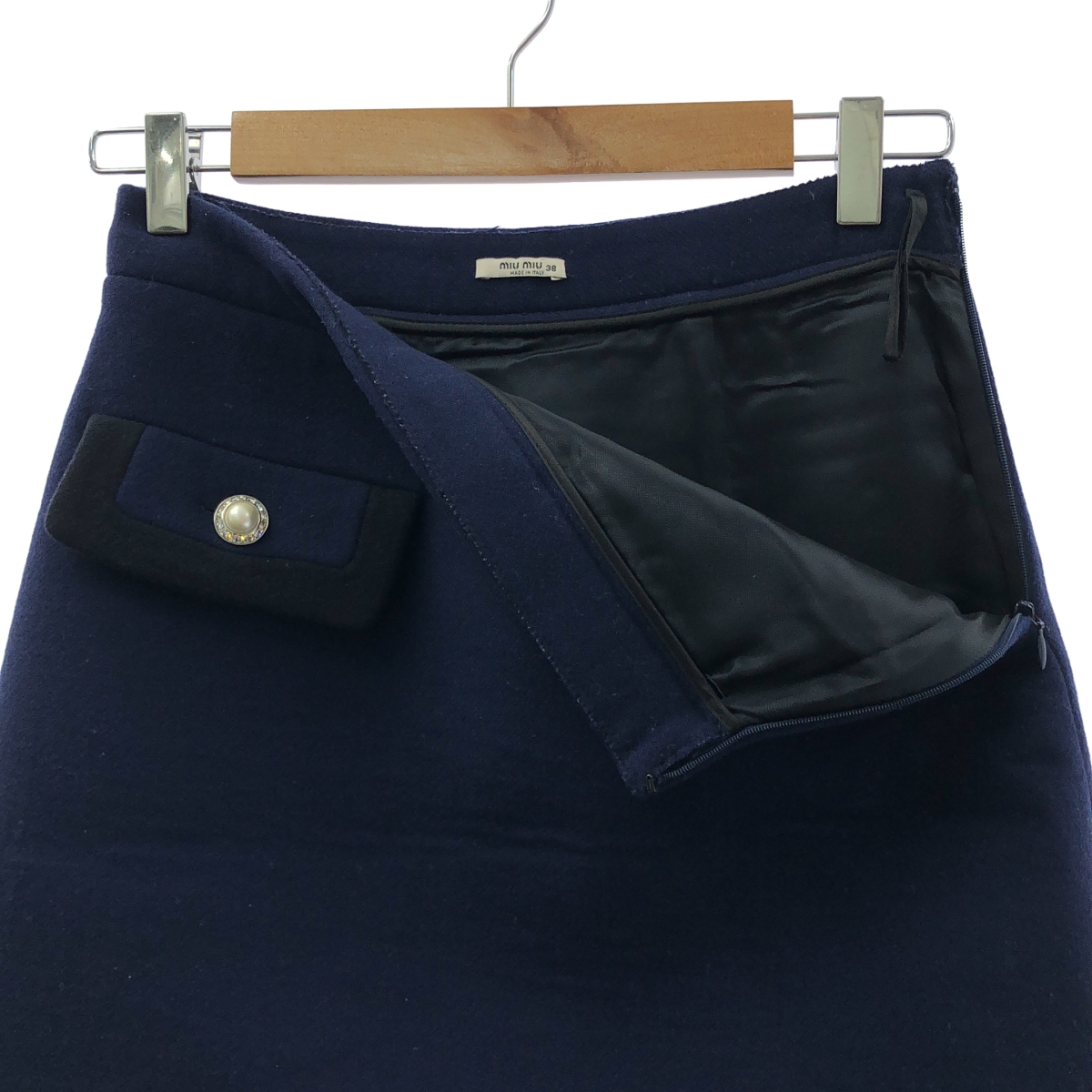 miu miu / ミュウミュウ パールボタン ウール スカート