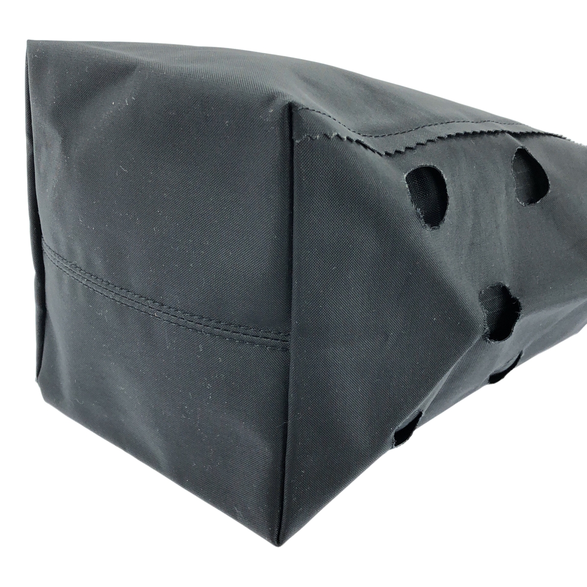 PLEATS PLEASE ISSEY MIYAKE / プリーツプリーズイッセイミヤケ ナイロン パンチング ハンドバッグ