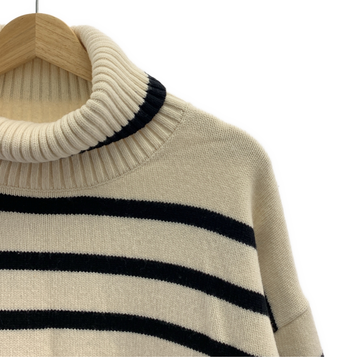 その他 ウール タートルネック ニット セーター