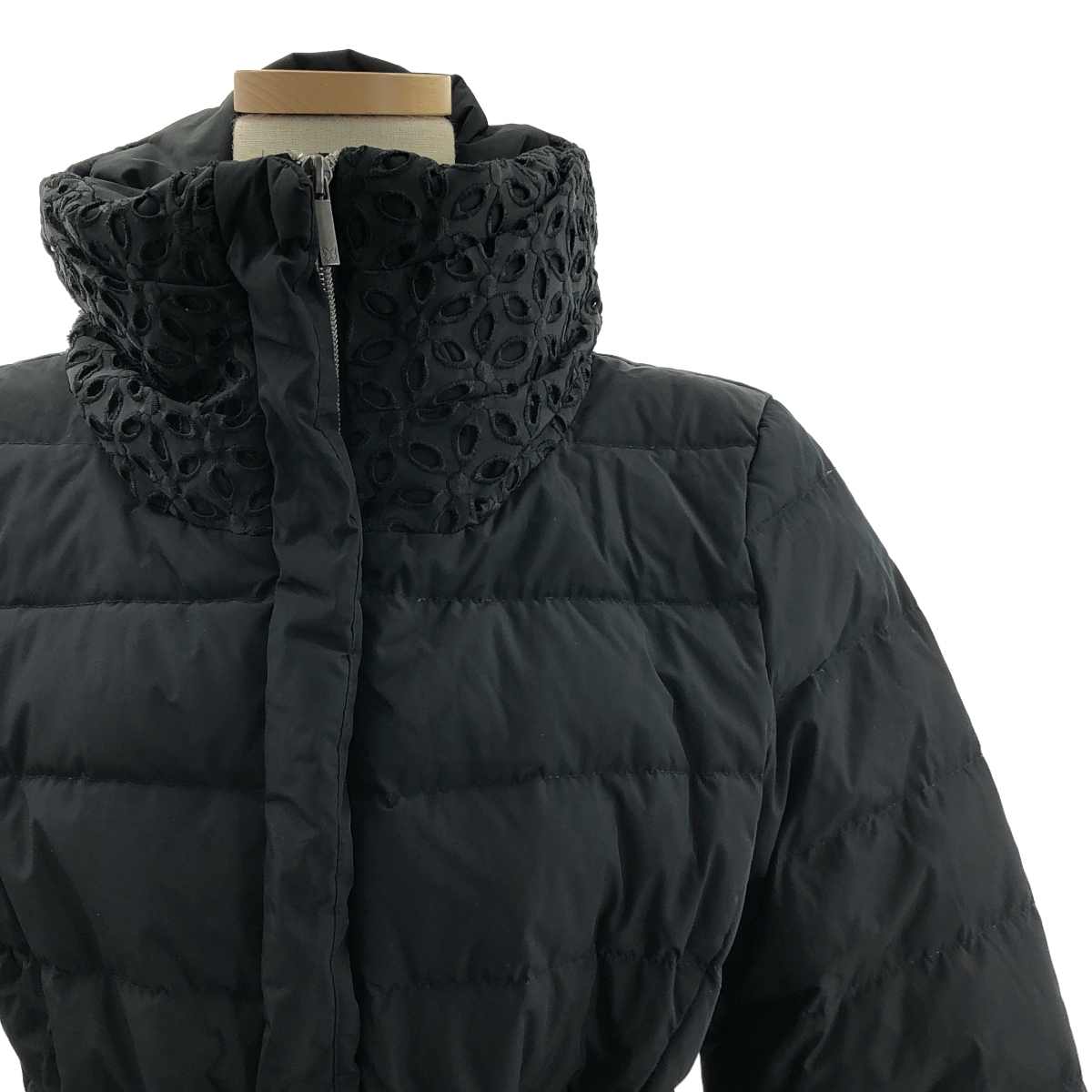 WEEKEND MAX MARA / ウィークエンドマックスマーラ カットワーク スタンドカラー ダウン コート