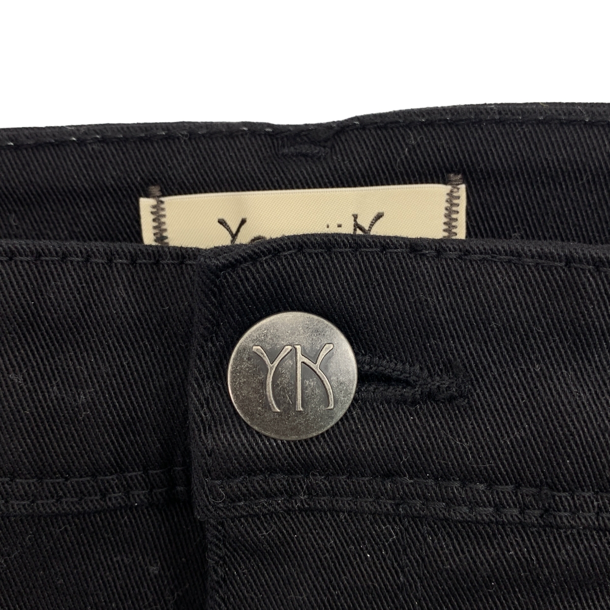 YANUK / ヤヌーク ロゴレザーパッチ ストレッチ スキニー パンツ