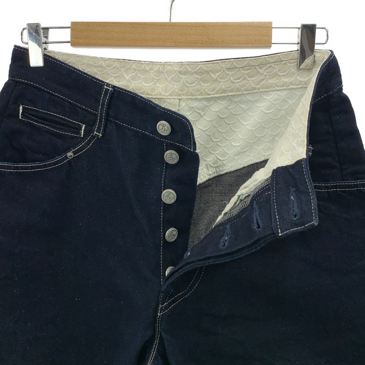 mina perhonen / ミナペルホネン always / レザーパッチ 濃紺デニムパンツ