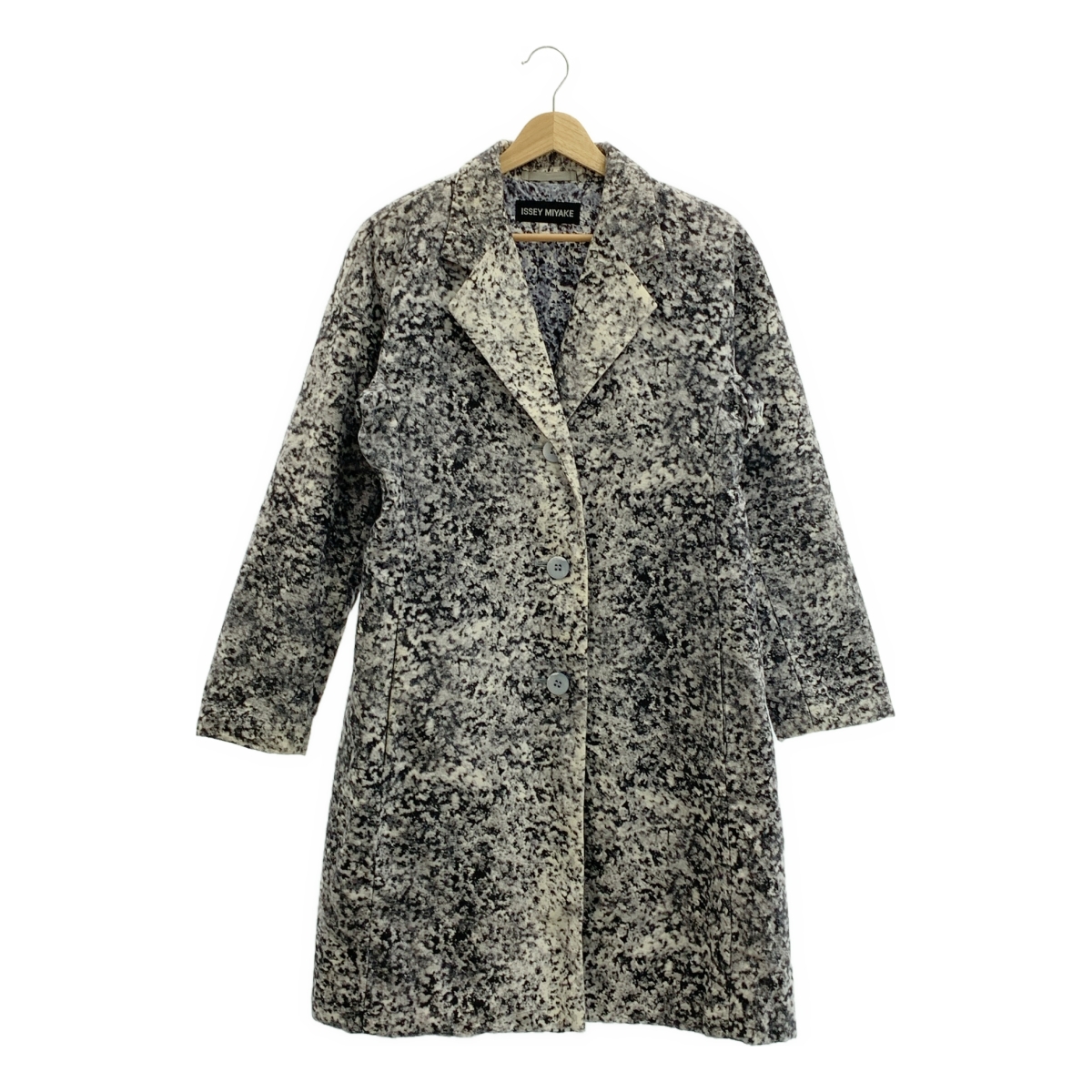 ISSEY MIYAKE / イッセイミヤケ