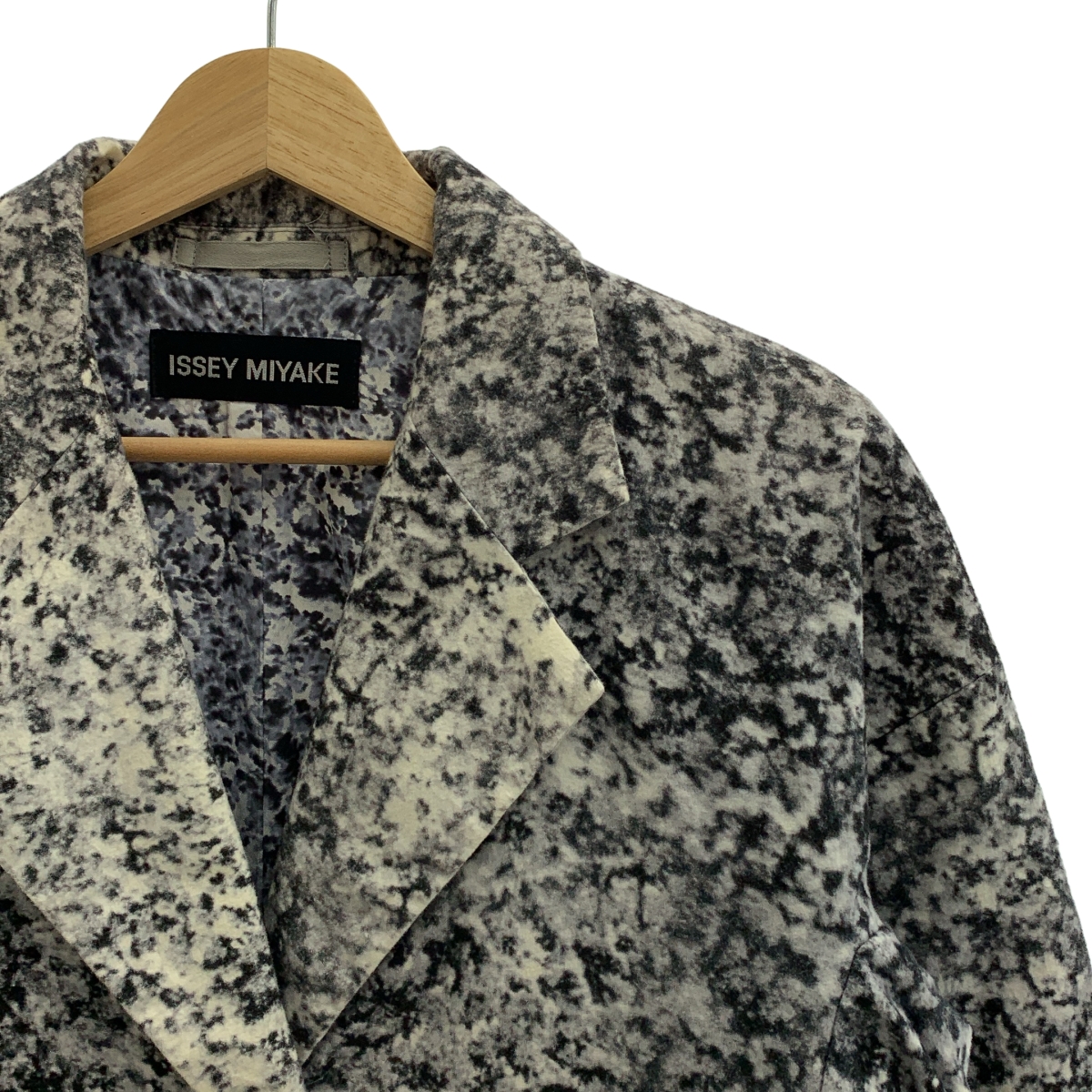 ISSEY MIYAKE / イッセイミヤケ マーブルプリント チェスターコート