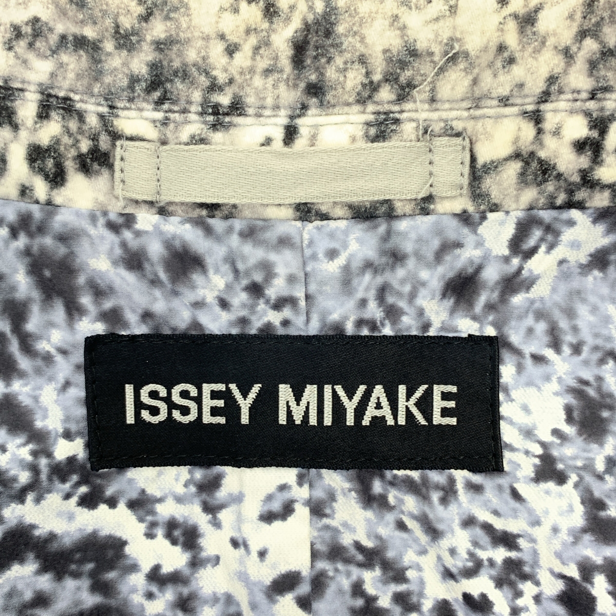 ISSEY MIYAKE / イッセイミヤケ マーブルプリント チェスターコート