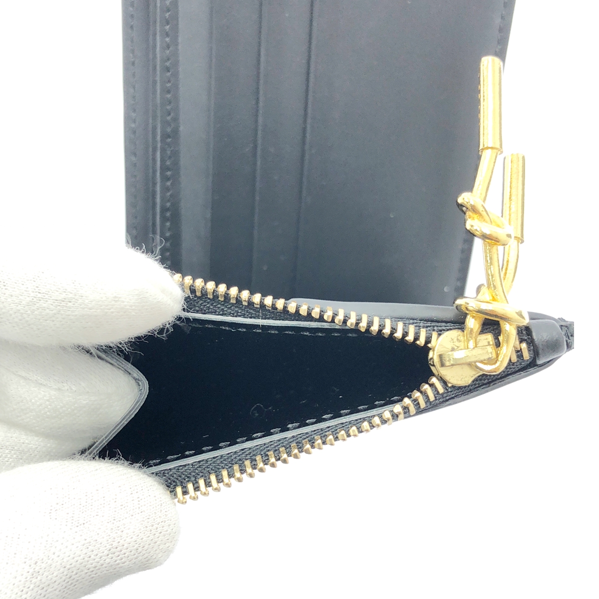 sacai / サカイ メタルジップチャーム 二つ折 レザー ウォレット 財布