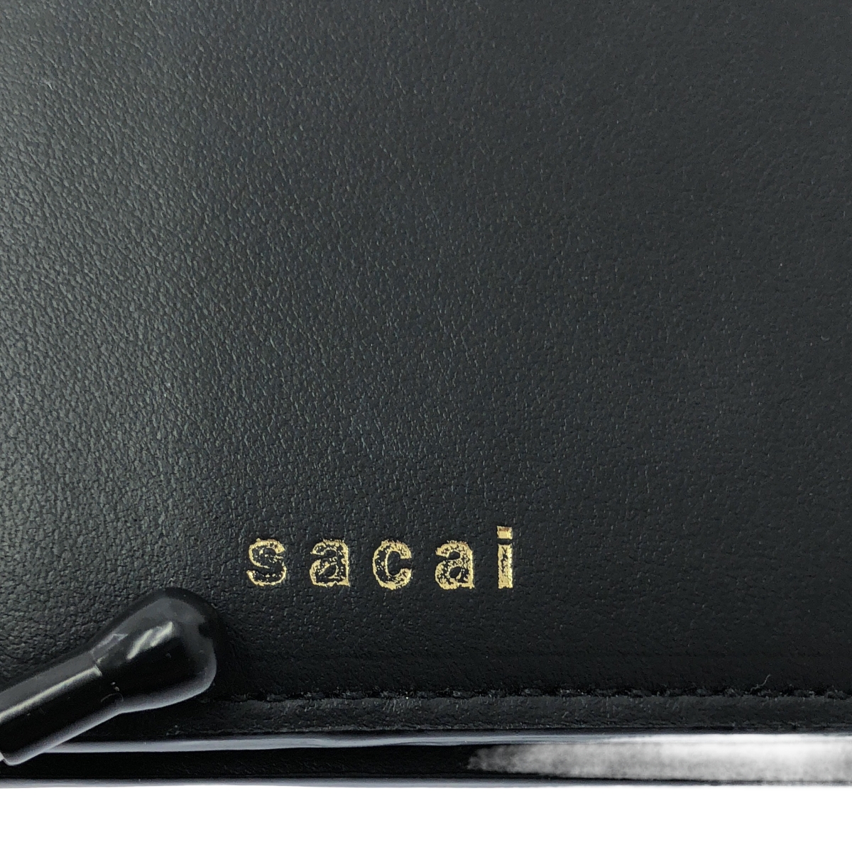 sacai / サカイ メタルジップチャーム 二つ折 レザー ウォレット 財布