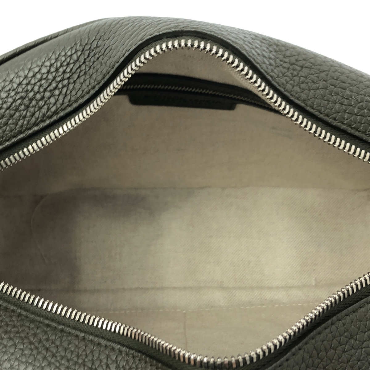 BOTTEGA VENETA / ボッテガヴェネタ Intrecciato Medium Shoulder Bag イントレチャート レザー ミディアム ショルダーバッグ