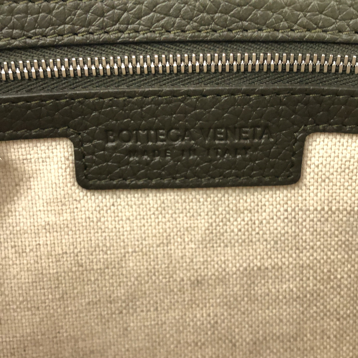 BOTTEGA VENETA / ボッテガヴェネタ Intrecciato Medium Shoulder Bag イントレチャート レザー ミディアム ショルダーバッグ
