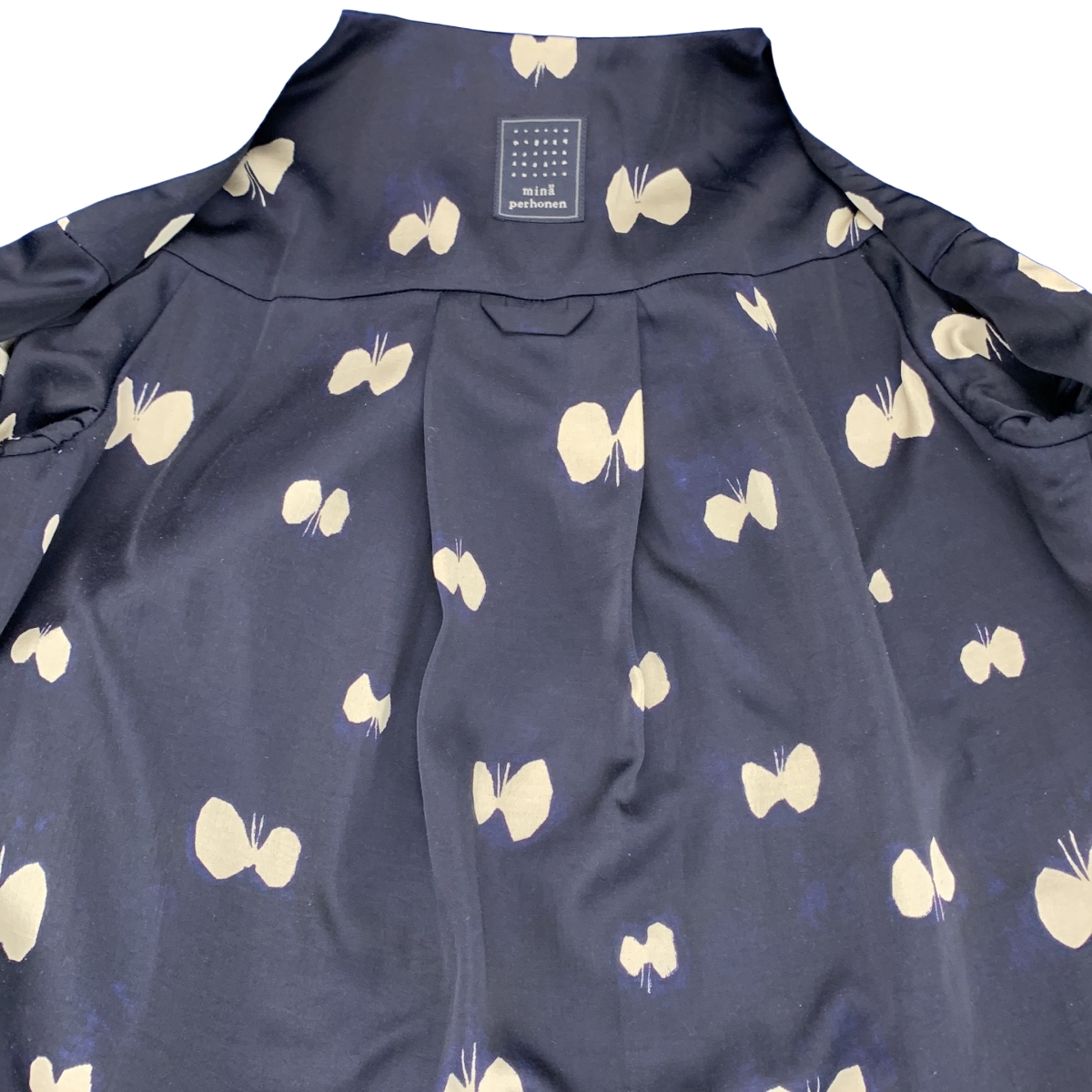 mina perhonen / ミナペルホネン pianissimo ウールメルトン ラウンドカラー コート