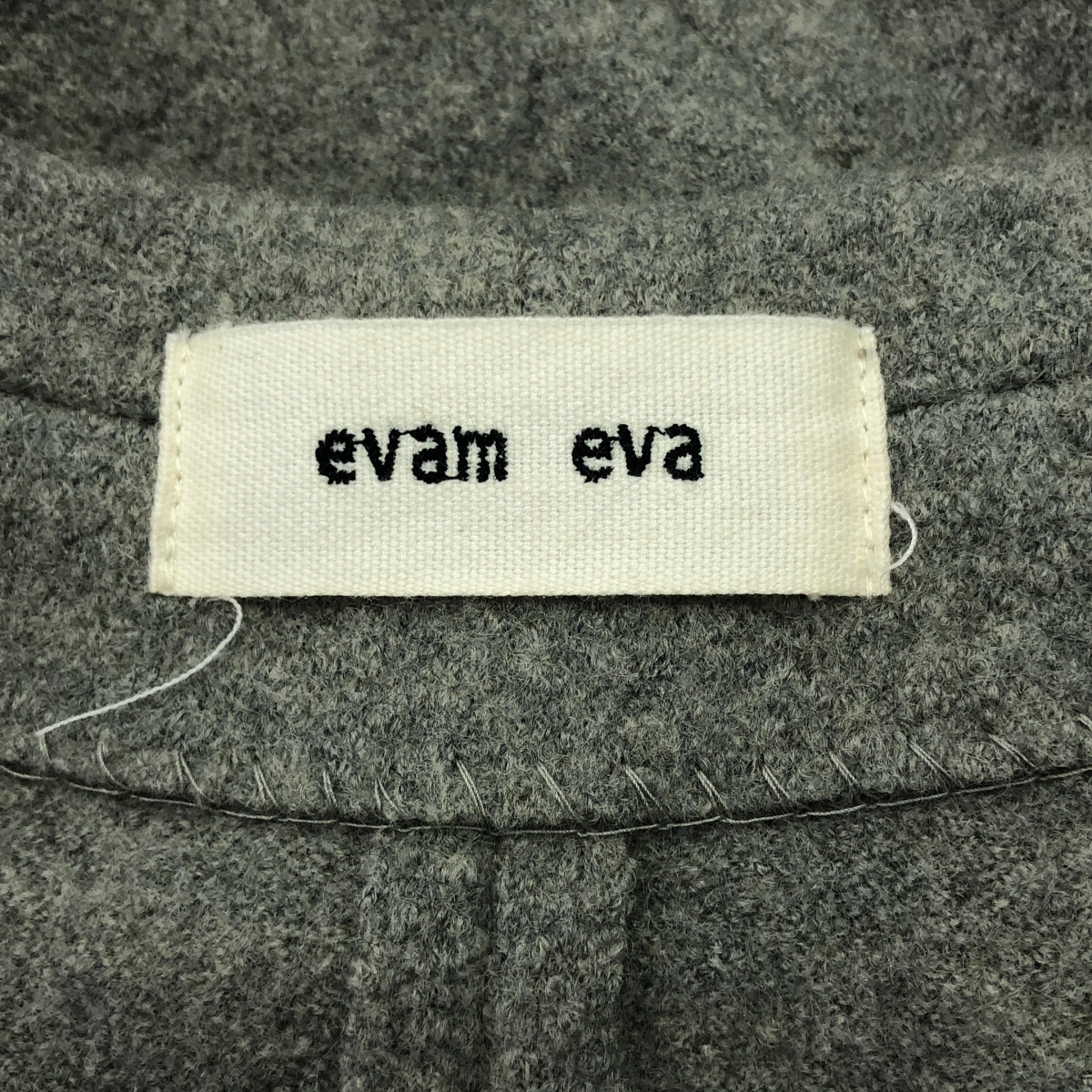 evam eva / エヴァムエヴァ プレスウールノーカラーポンチョ コート