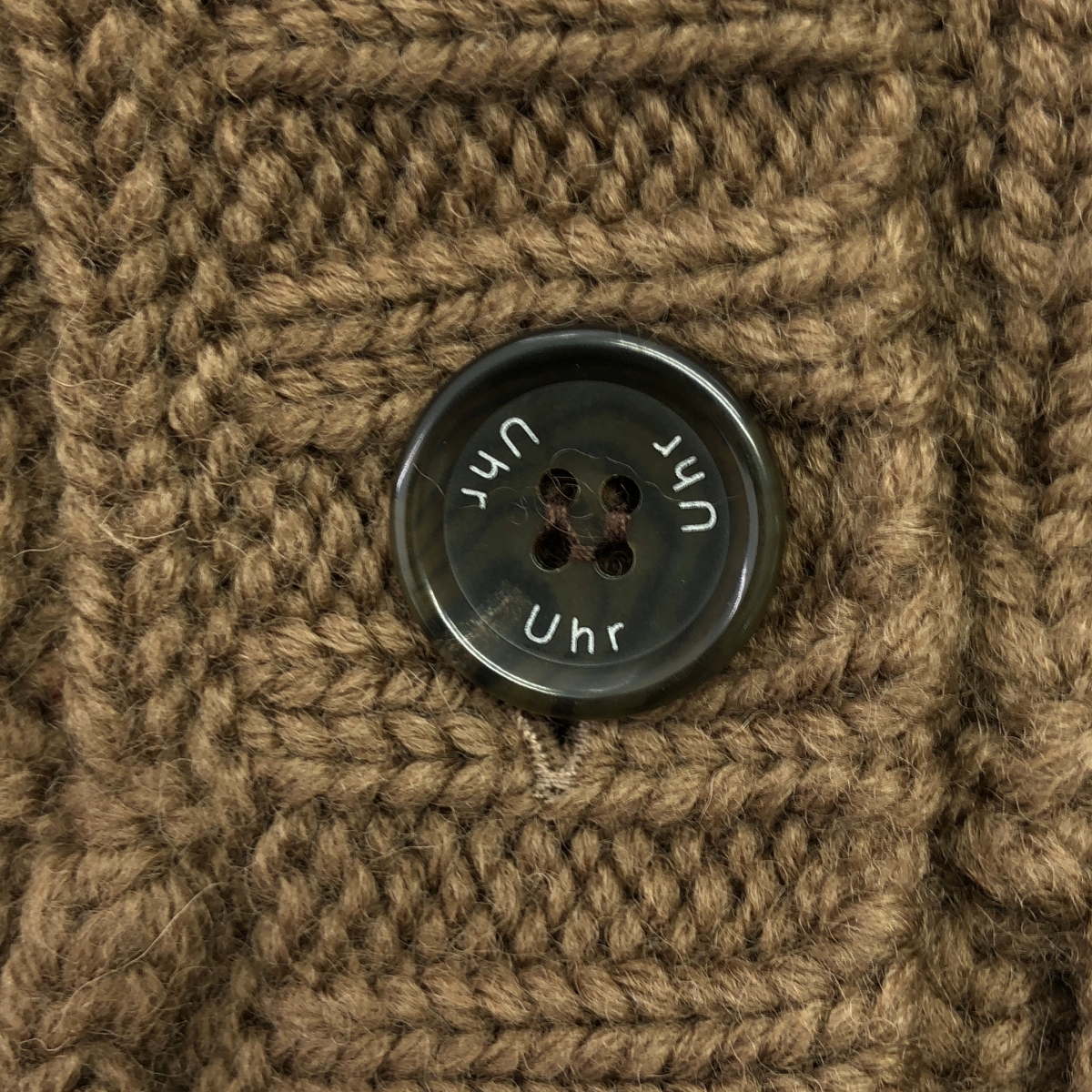 Uhr / ウーア Cable V-neck Cardigan / ケーブル ニット カーディガン