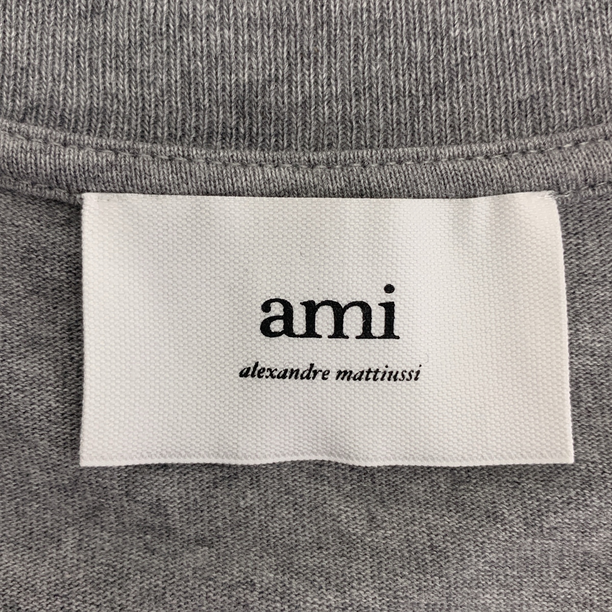 AMI Alexandre Mattiussi / アミ・アレクサンドルマテュッシ RED AMI DE COEUR T-SHIRT ロゴ 刺しゅう クルーネック Tシャツ