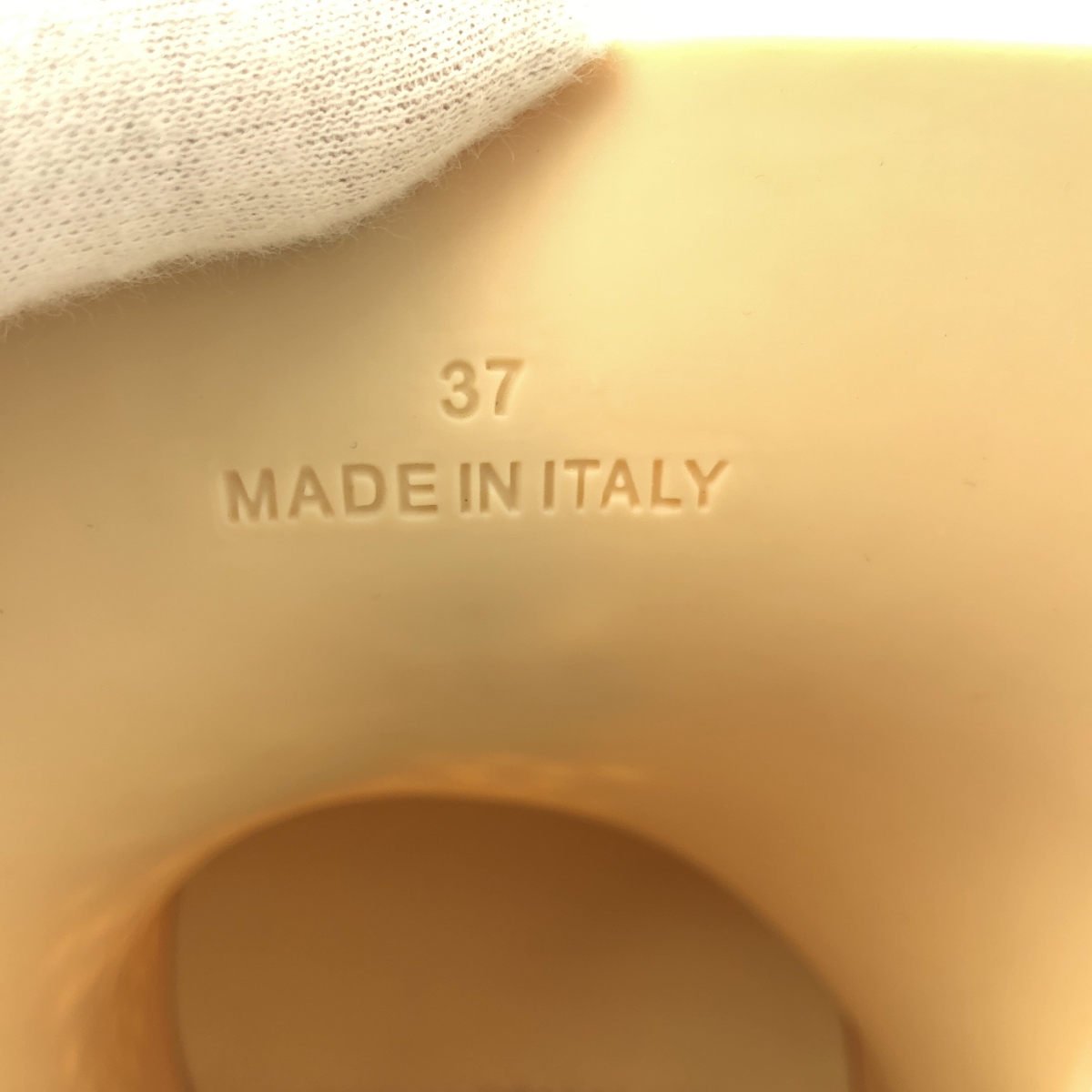 Burberry / バーバリー Equestrian Knight Square-Toe Slip-On Mules / ロゴ スクエアトゥ パンチング ヒール パンプス