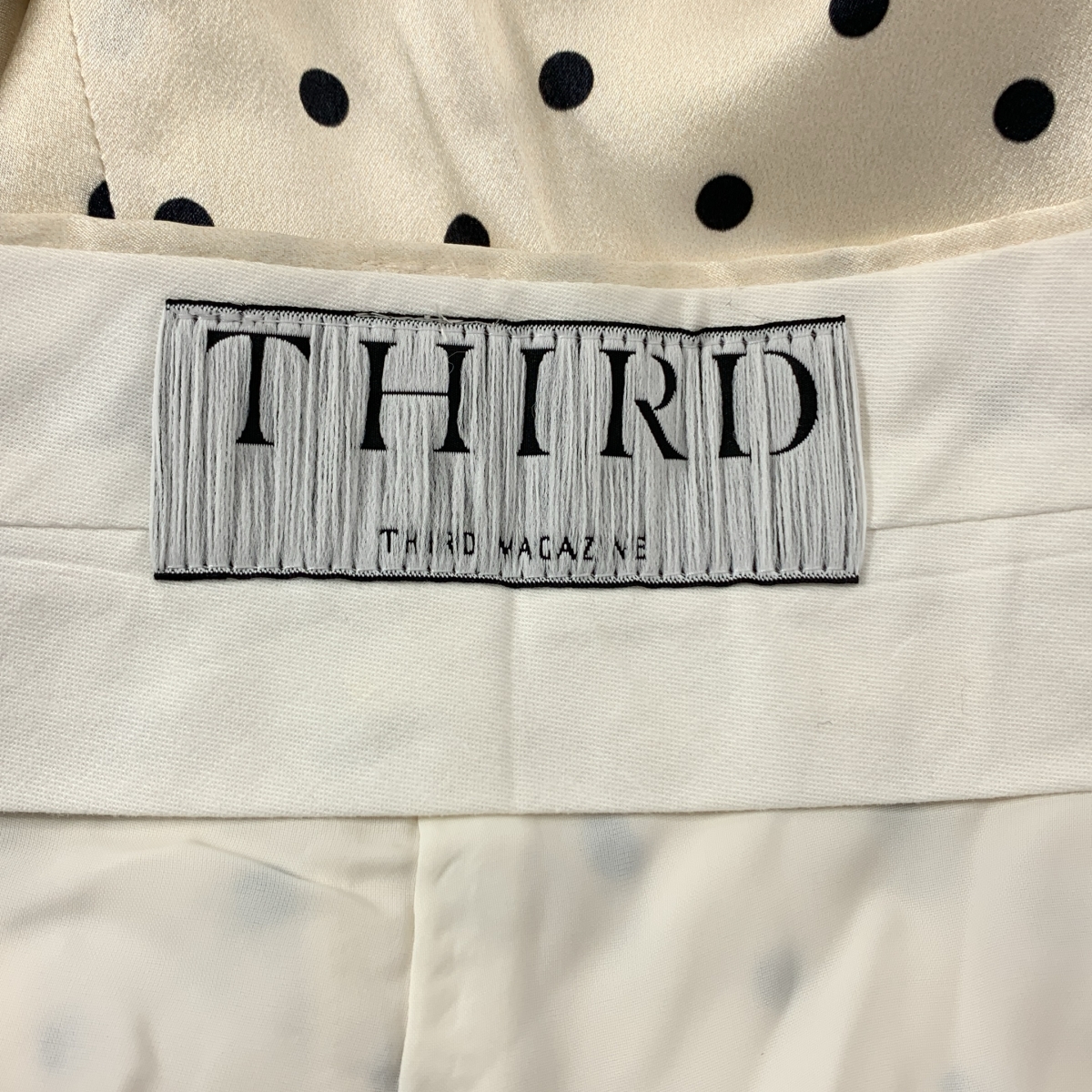 THIRD MAGAZINE / サードマガジン silk 100％ / シルク 総柄 タック スラックス パンツ / 総裏地