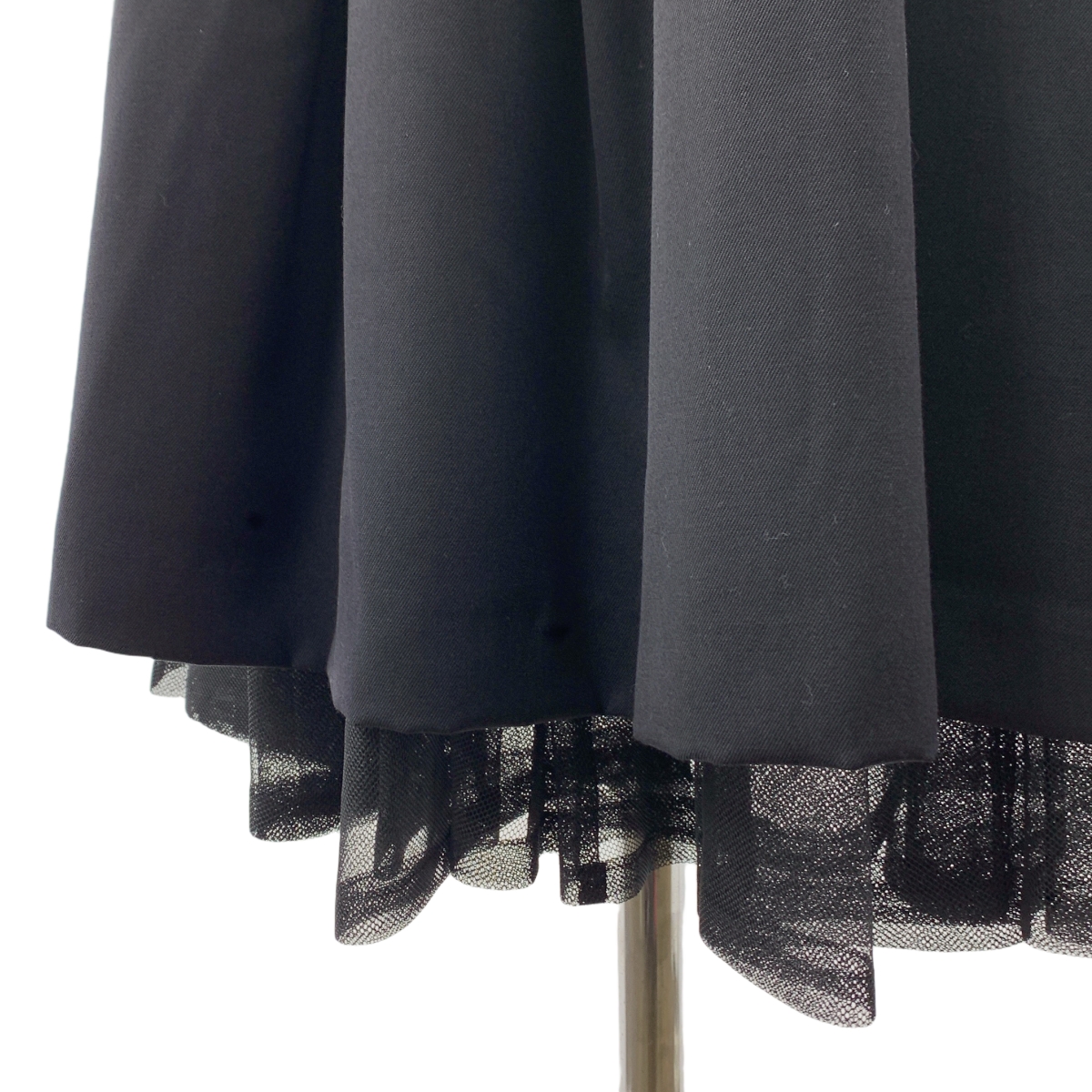 noir kei ninomiya / ノワールケイニノミヤ チュールドッキング レイヤード 吊りスカート ワンピース