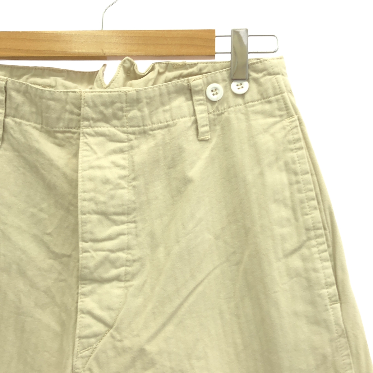 Yarmo / ヤーモ サスペンダーボタン付 コットン ヘリンボーン パンツ