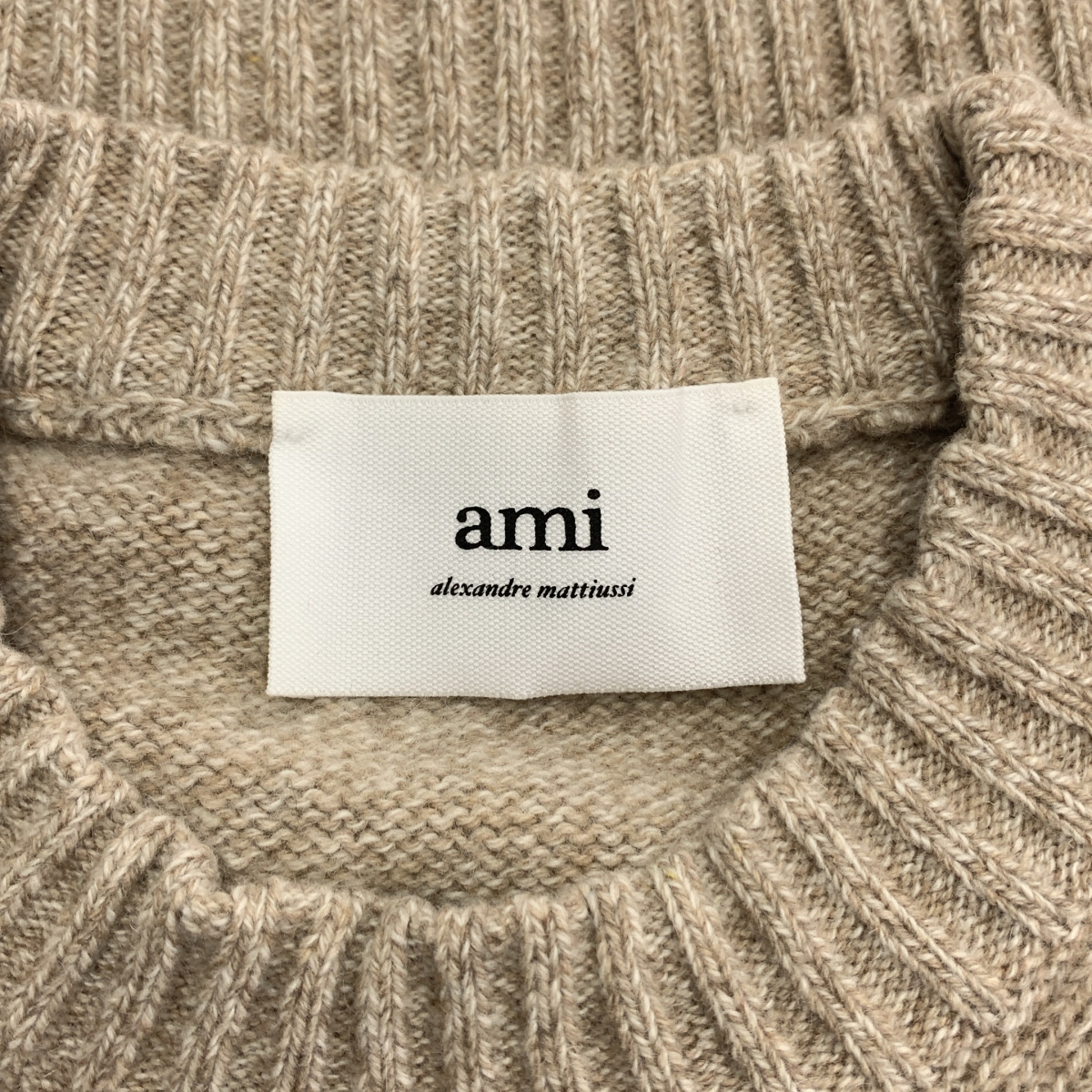AMI Alexandre Mattiussi / アミ・アレクサンドルマテュッシ ワンポイントロゴ ニット セーター