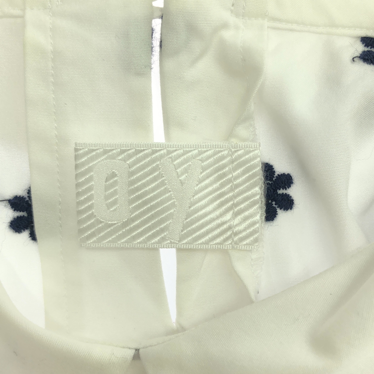 nooy / ヌーイ エンブロイダリー ラウンドカラー ブラウス